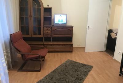 Garsonieră decomandată în Soarelui