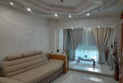 Apartament cu 2 camere decomandat în Buzaului