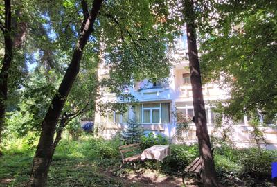 Apartament cu 2 camere, mobilat în Central - 36