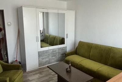Apartament cu 2 camere decomandat în Rogerius