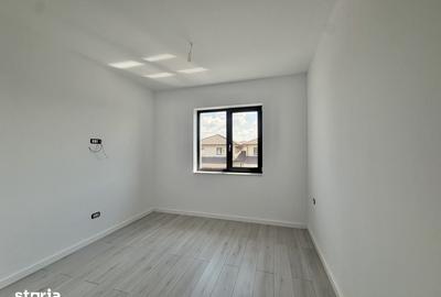Casă cu 4 camere cu Teren 270 Mp în Giroc