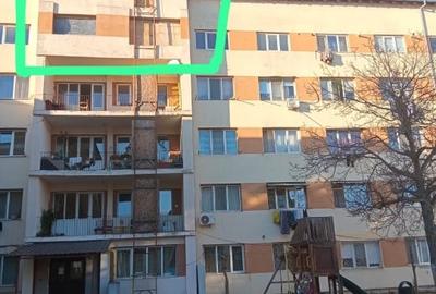 Apartament cu 3 camere în Traian