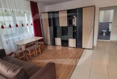 Apartament cu 2 camere semidecomandat în Mărăști