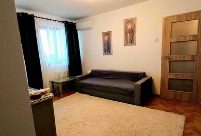 Apartament cu 2 camere semidecomandat, mobilat în P-ța Victoriei - 1