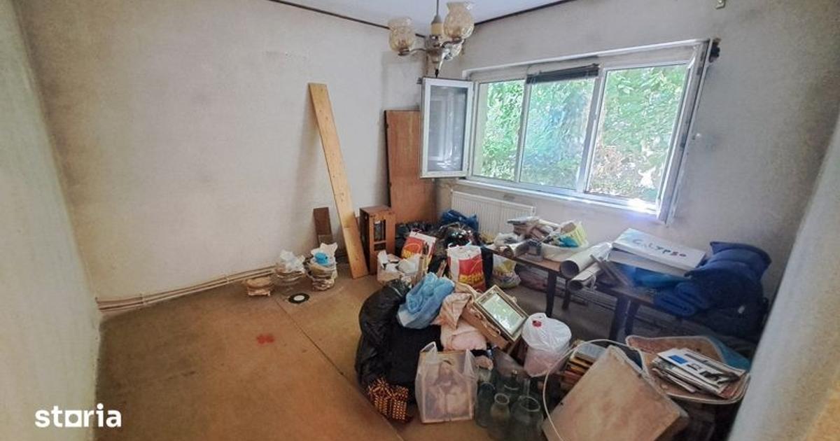 Apartament cu 3 camere decomandat în Chercea — fotografia 1