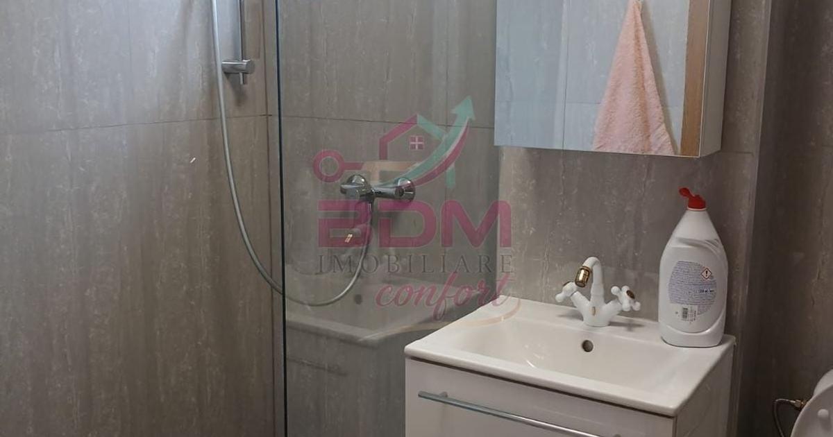 Apartament cu 2 camere semidecomandat în Central — fotografia 1