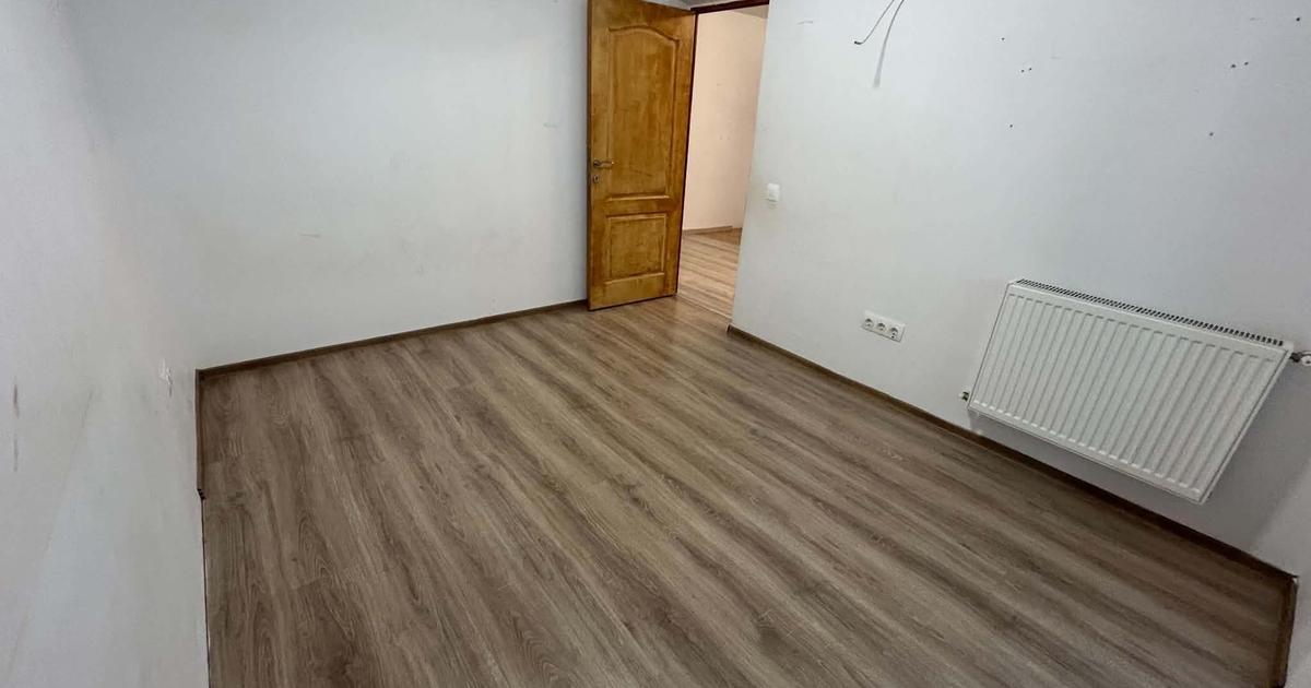 Apartament cu 2 camere semidecomandat în Central — fotografia 1