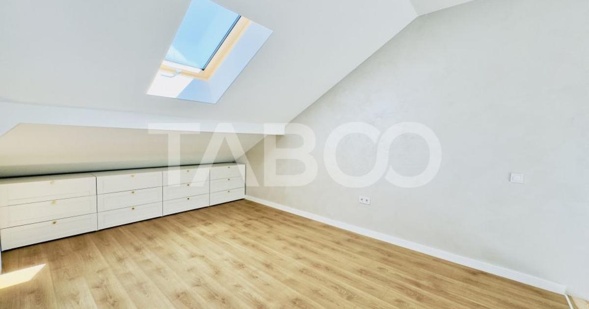Apartament cu 4 camere decomandat în Cristian — fotografia 1
