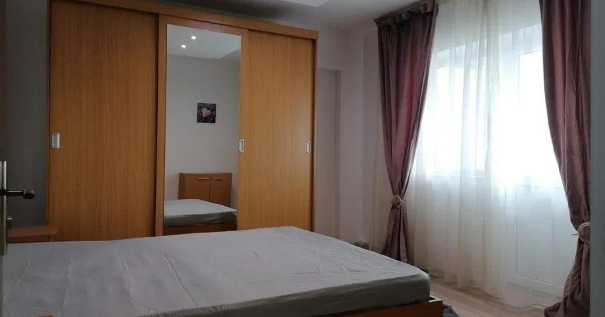 Apartament cu 2 camere decomandat, mobilat în Podul de Fier — fotografia 2