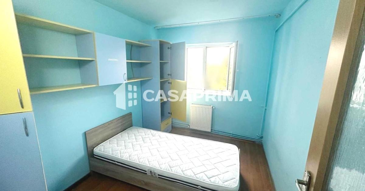 Apartament cu 3 camere semidecomandat în Dacia — fotografia 2